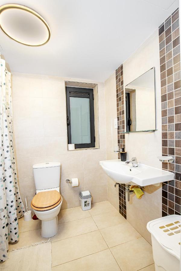 Cozy, Modern Studio Apartment In The Heart Of St Julians San Ġiljan Extérieur photo
